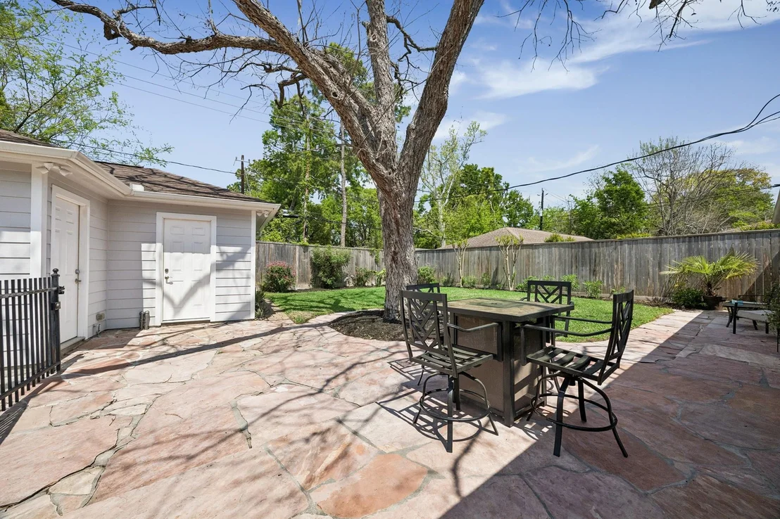 Photo of 7726 Meadowvale Drive