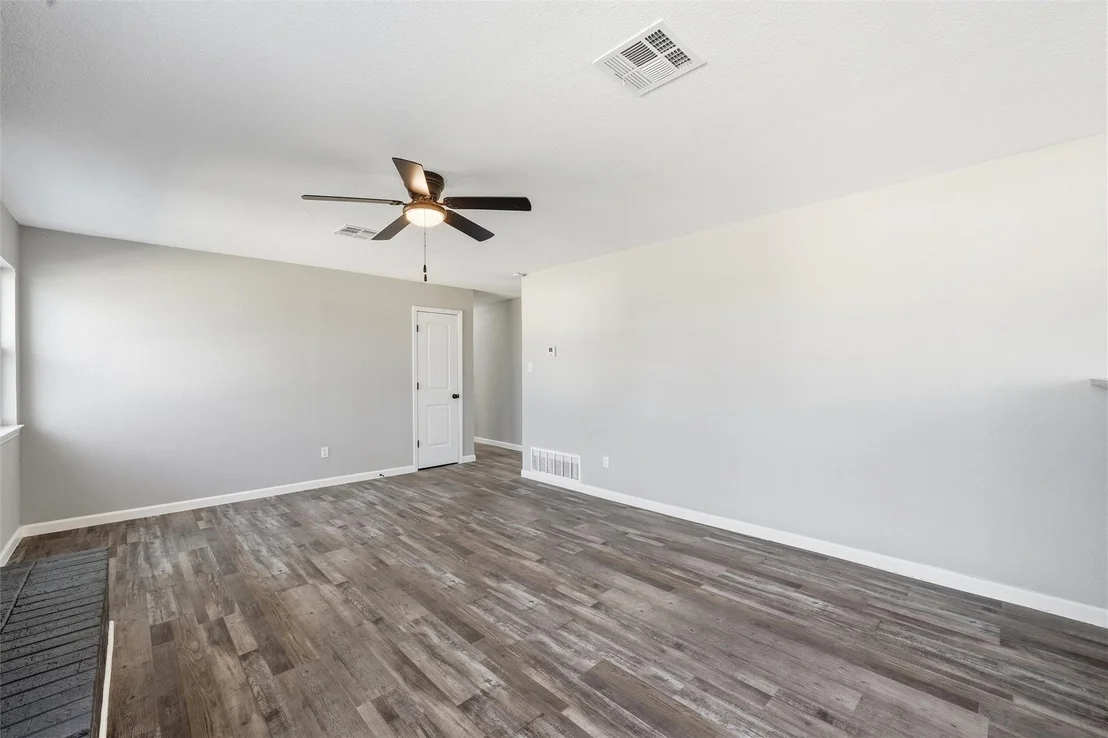 Photo of 423 Jeffery Lane