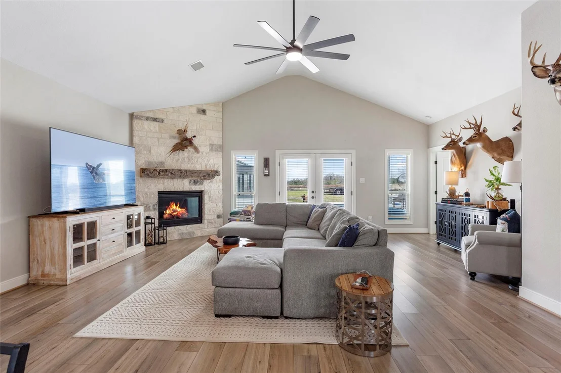Photo of 7634 Highland Road