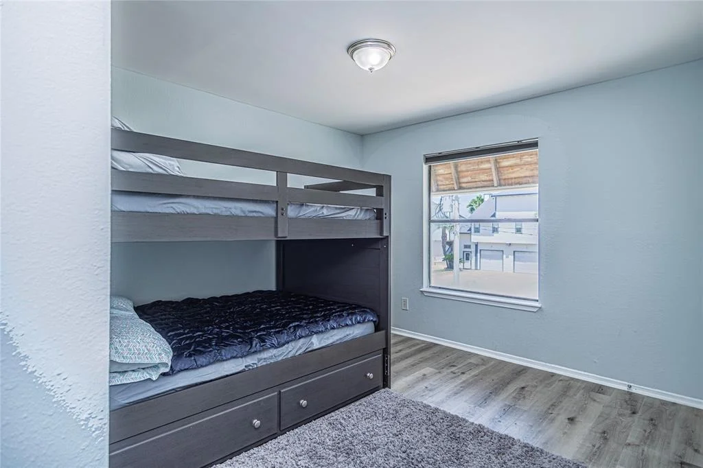Photo of 301 Commander Drive