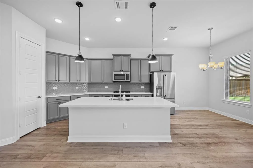 Photo of 4325 Victoria Pine Drive