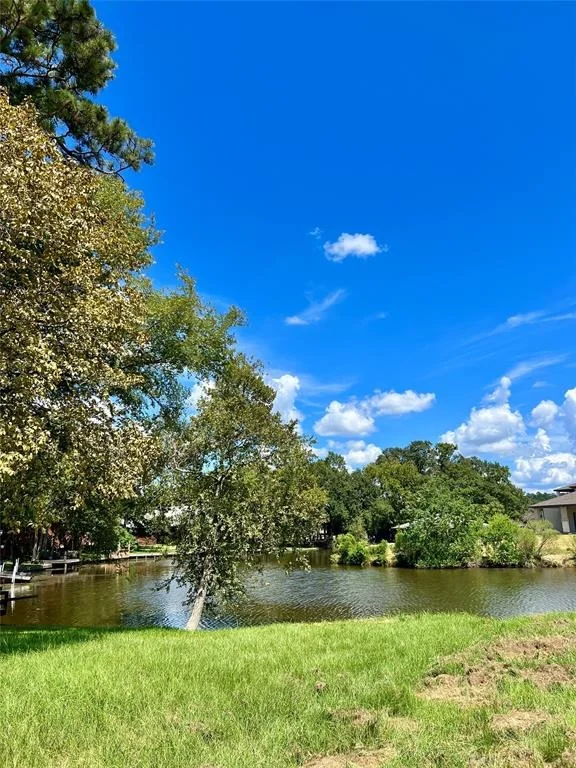 Photo of 7 Cypress Bend