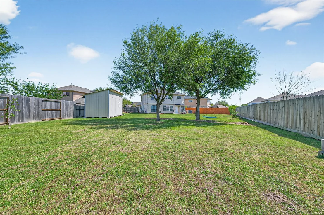 Photo of 903 Red Alder Circle