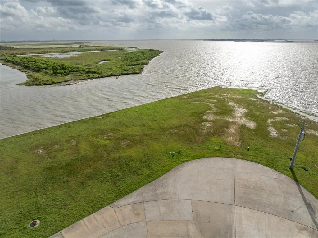 Photo of 53 Water Key