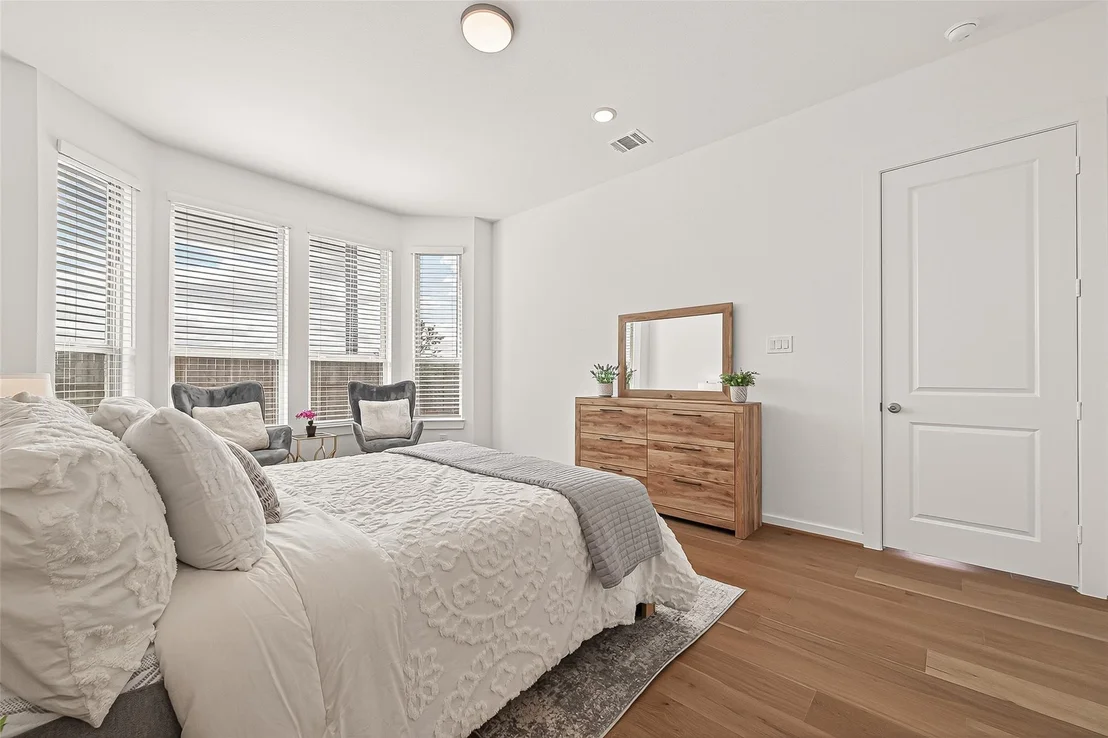 Photo of 7427 Compass Drive