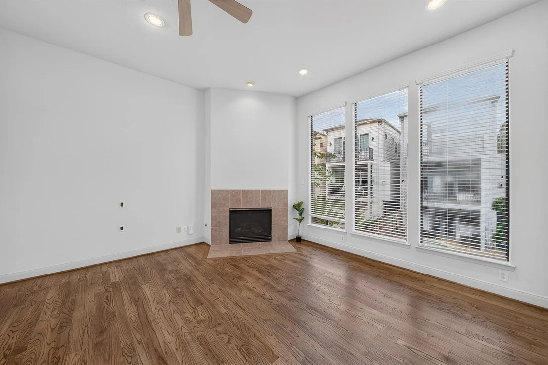 Photo of 818 Lester Street