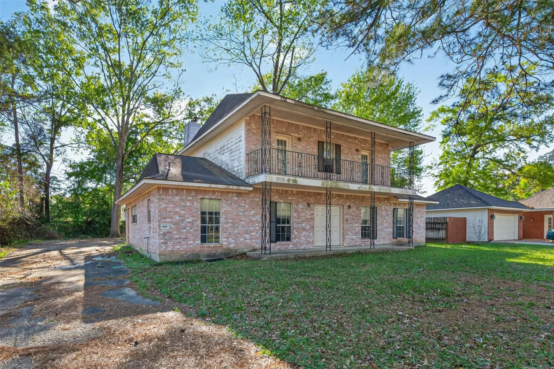 Photo of 410 Caesars Circle