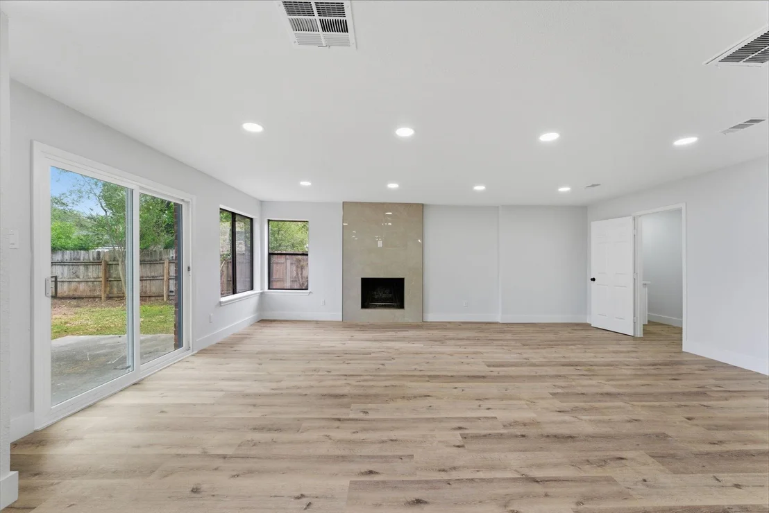 Photo of 4710 Whispering Falls Drive