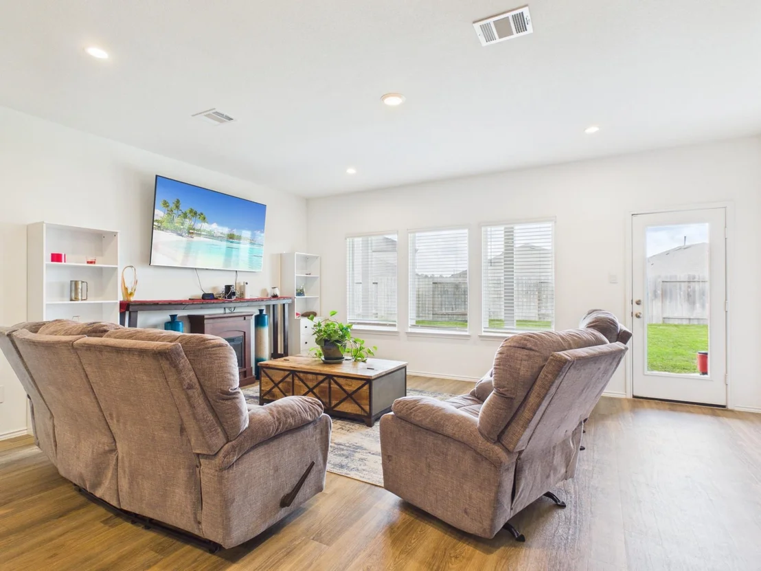 Photo of 21318 Mountain Ash Drive