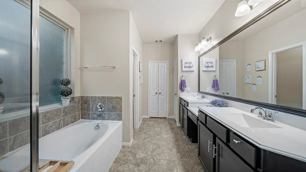 Photo of 322 Kendall Crest Drive