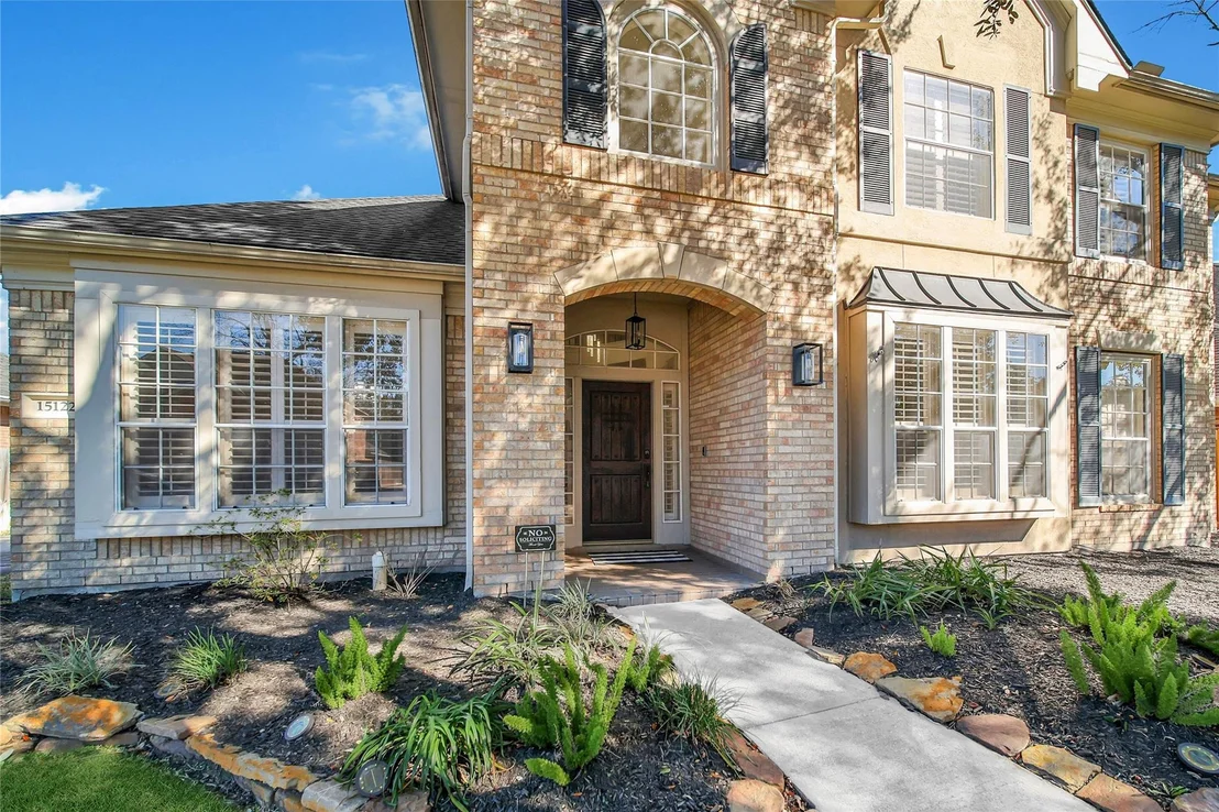 Photo of 15122 Windsdowne Lane