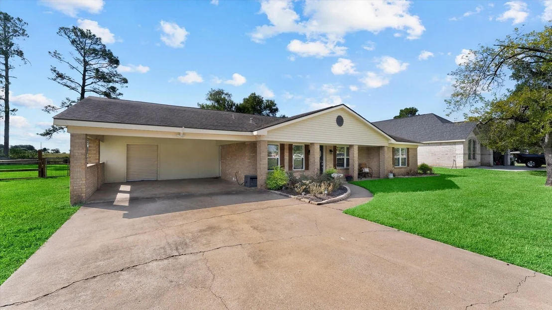 Photo of 32033 Birdie Drive