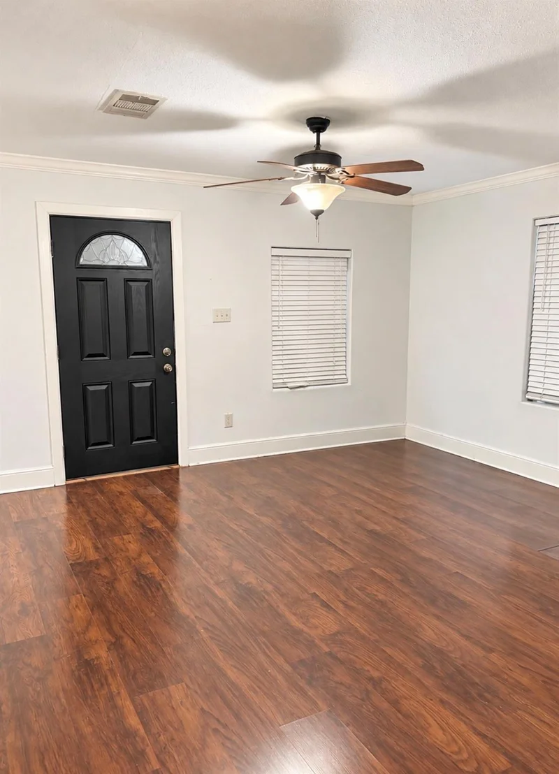 Photo of 1210 Bernard Street