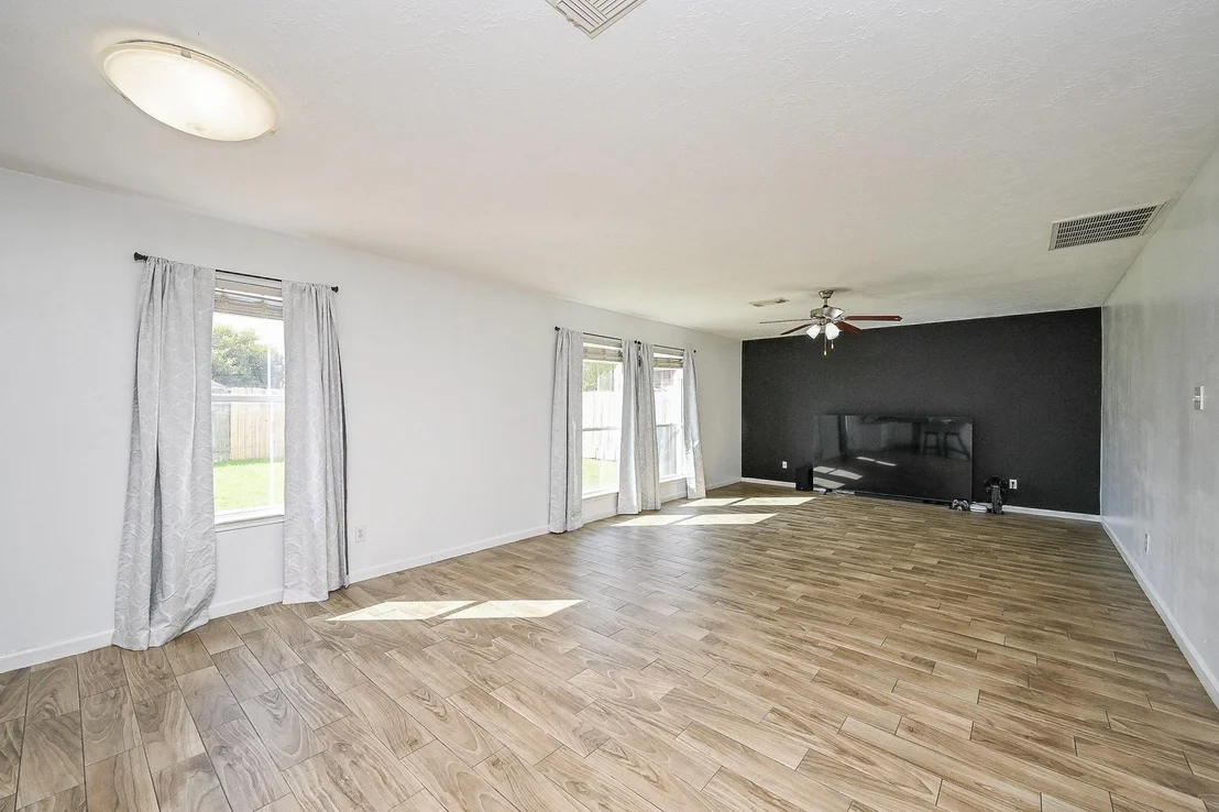 Photo of 2534 Halstead Drive