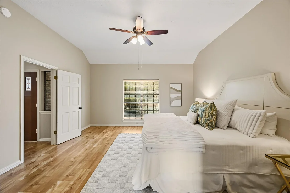Photo of 706 Fernglade Drive