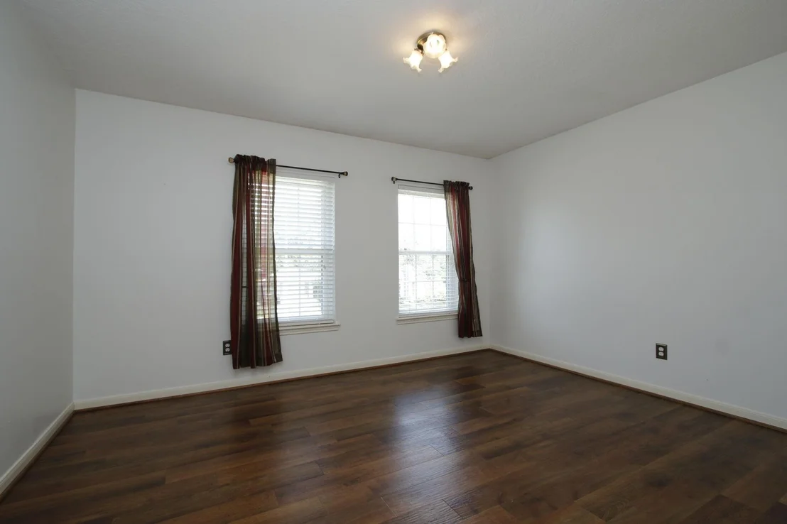 Photo of 19807 Creekshore Drive