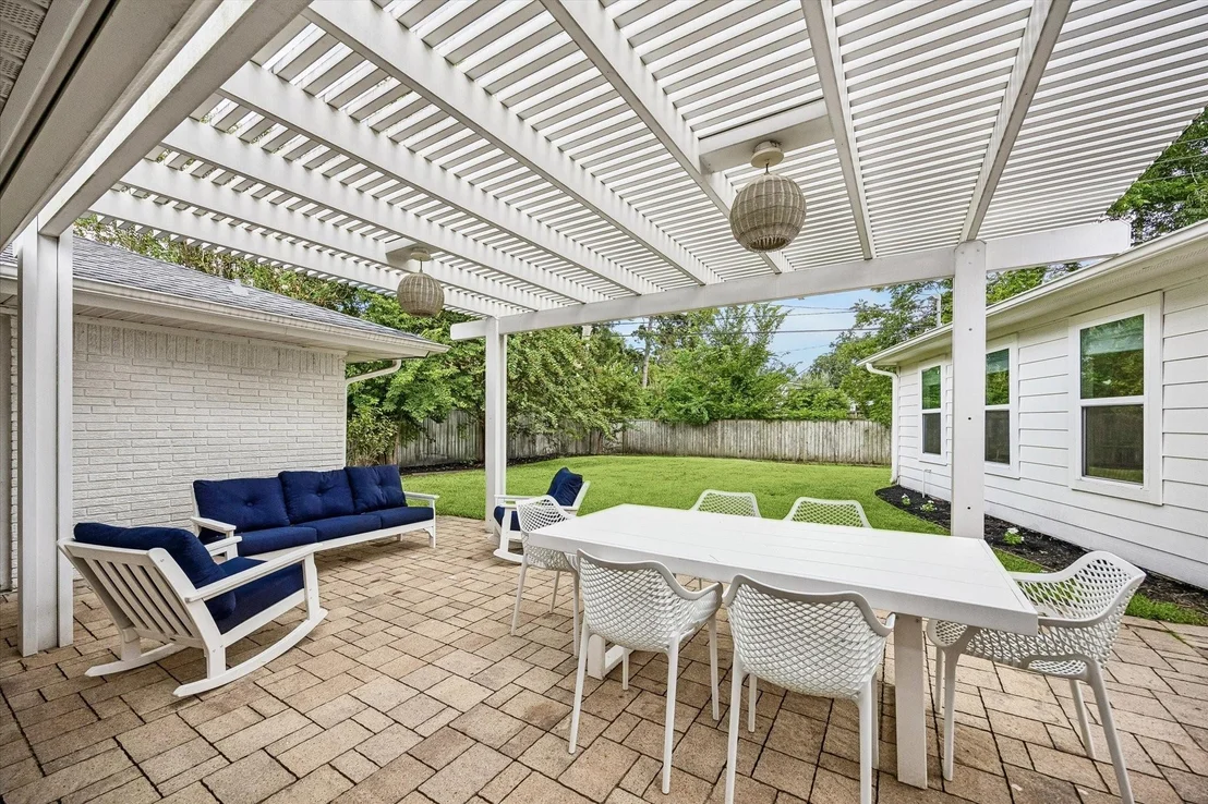 Photo of 1031 Chamboard Lane