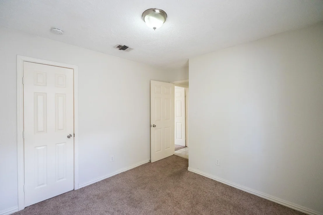 Photo of 423 Capehill Drive