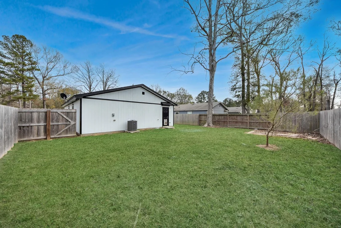 Photo of 16124 Brettwood Lane