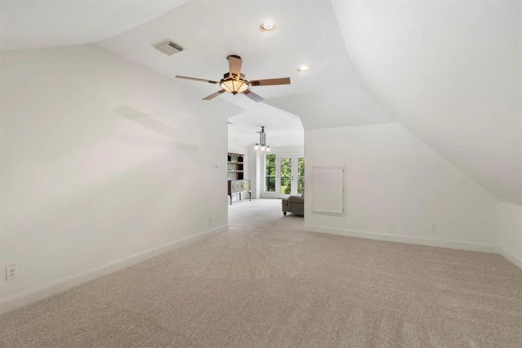 Photo of 174 N Hazelcrest Circle