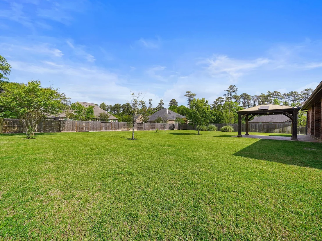 Photo of 22635 Pineleigh Court