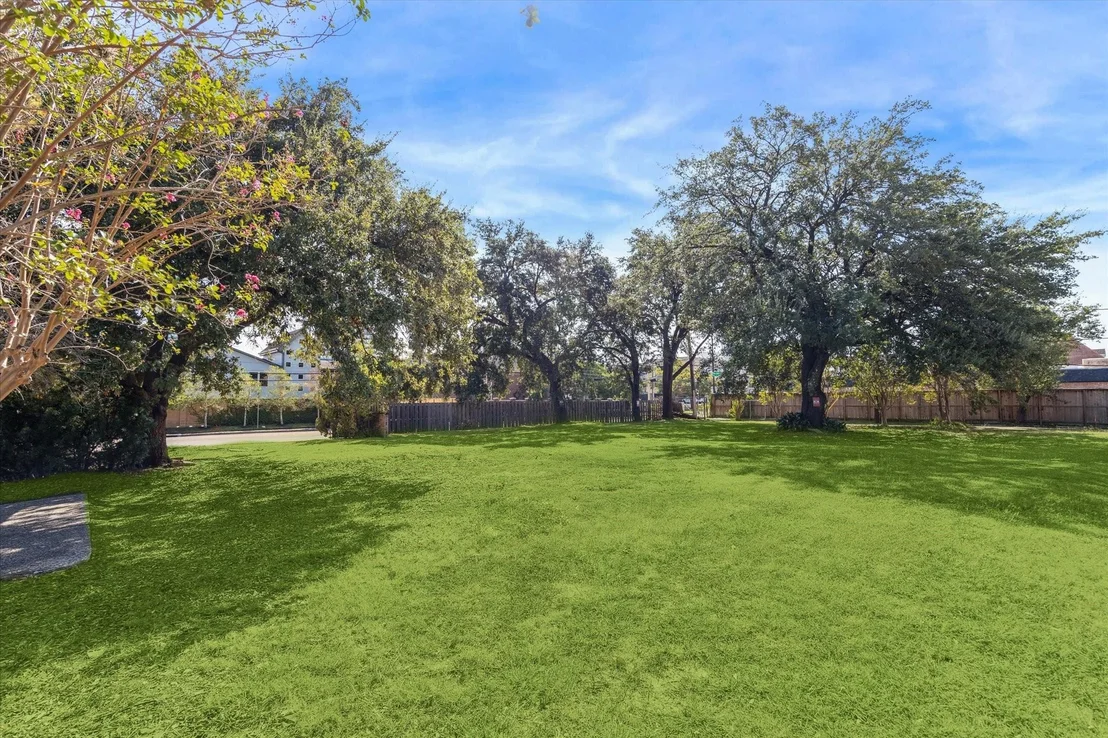 Photo of 5203 Del Monte Drive