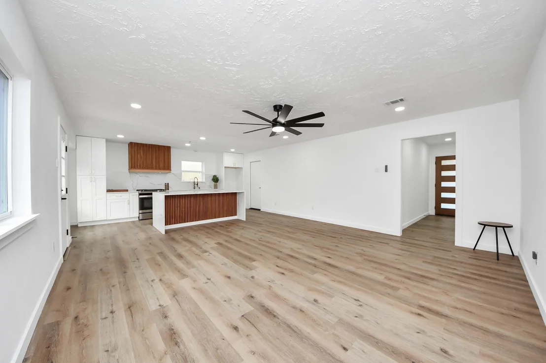 Photo of 717 Phyllis Court