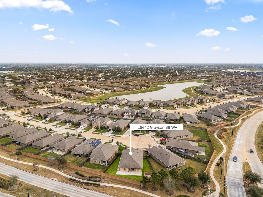 Photo of 18442 Grayson Bluff Way