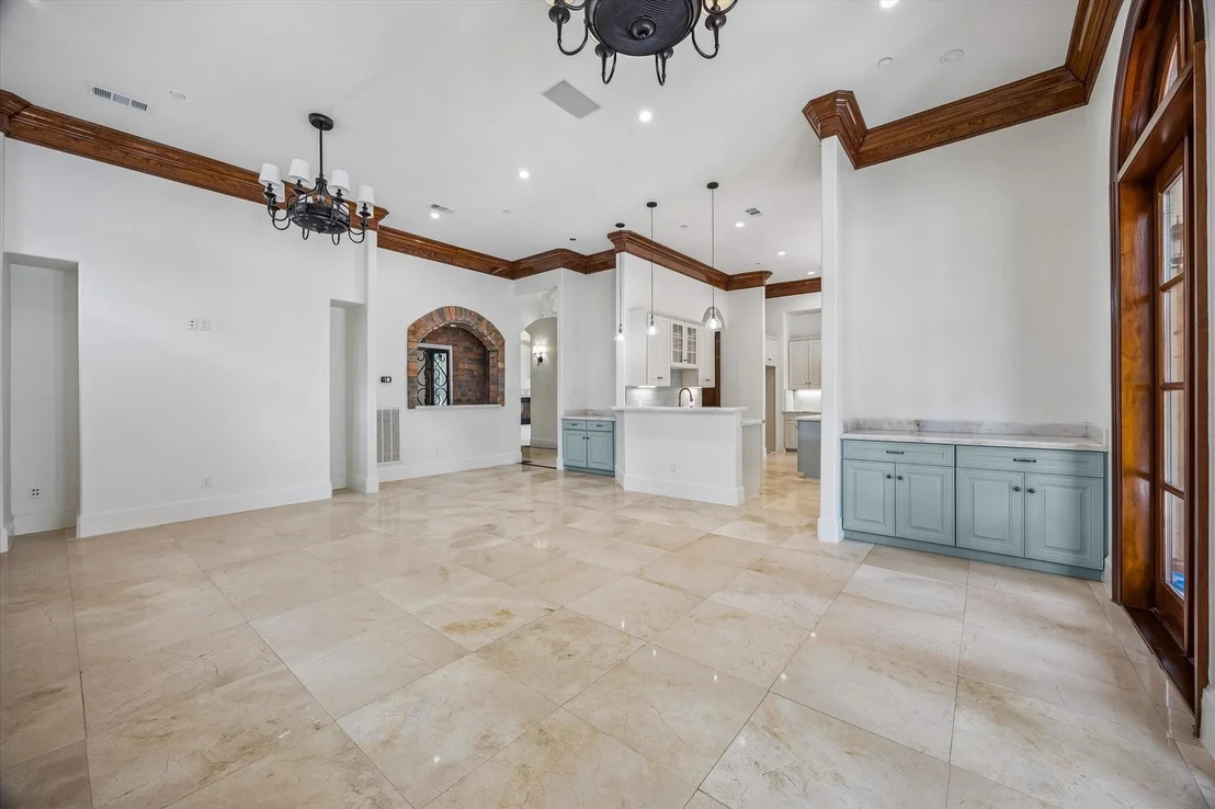 Photo of 8448 Westview Drive