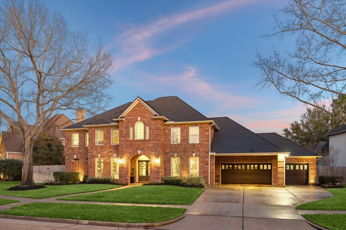 Photo of 2811 Autumn Lake Drive
