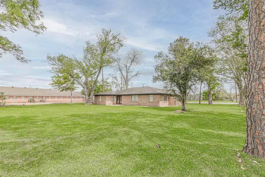 Photo of 2834 Pansy Street