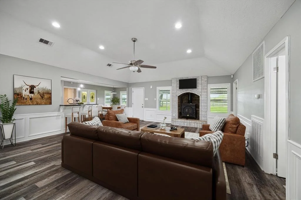 Photo of 1613 Willow View Street