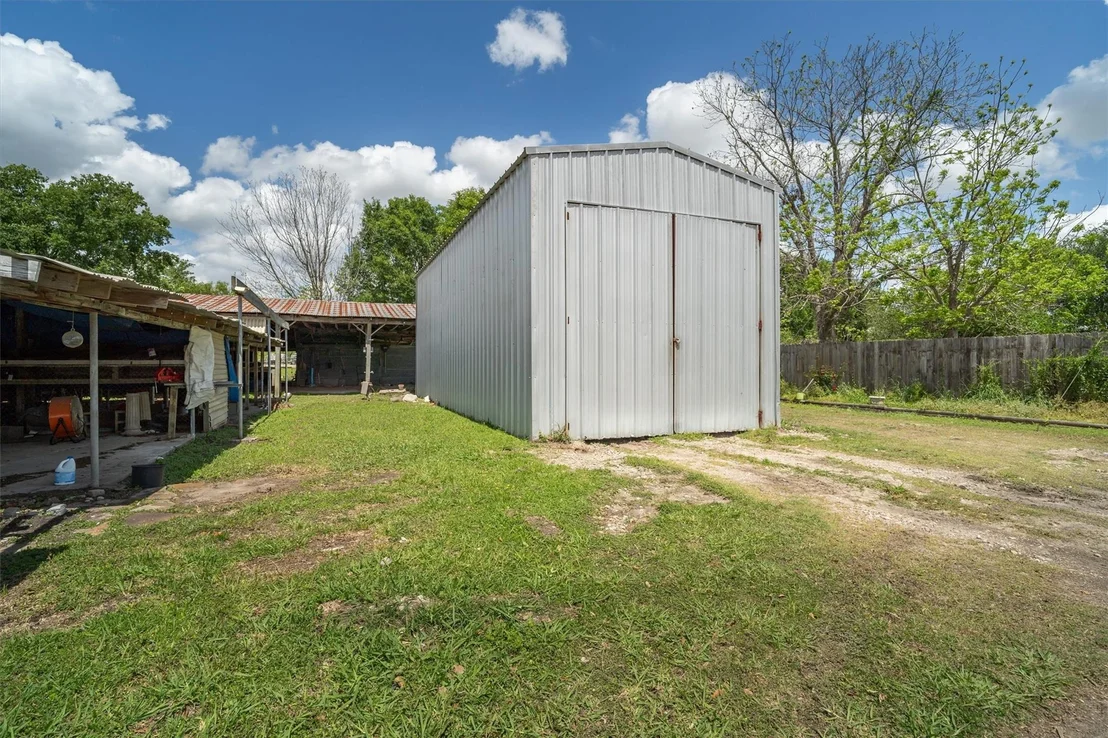Photo of 7833 Almeda Genoa Road