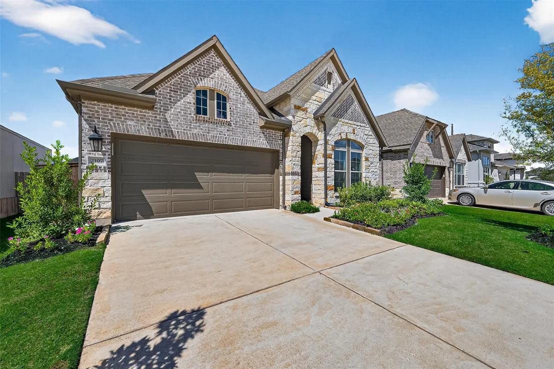 Photo of 2107 Bitter Melon Drive