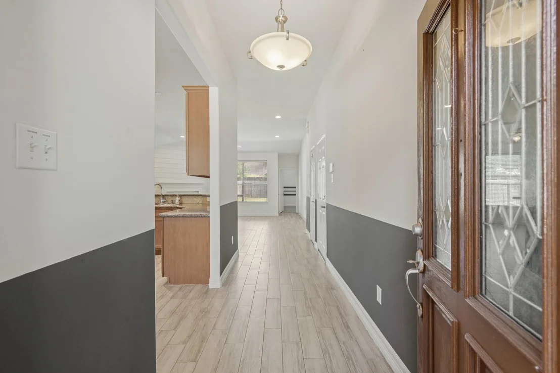 Photo of 7419 Avalon Trace