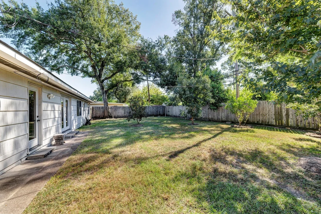 Photo of 9535 Vogue Lane