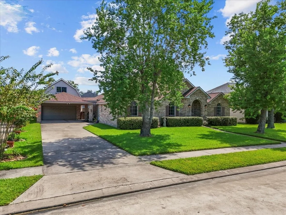 Photo of 2213 Greenthread
