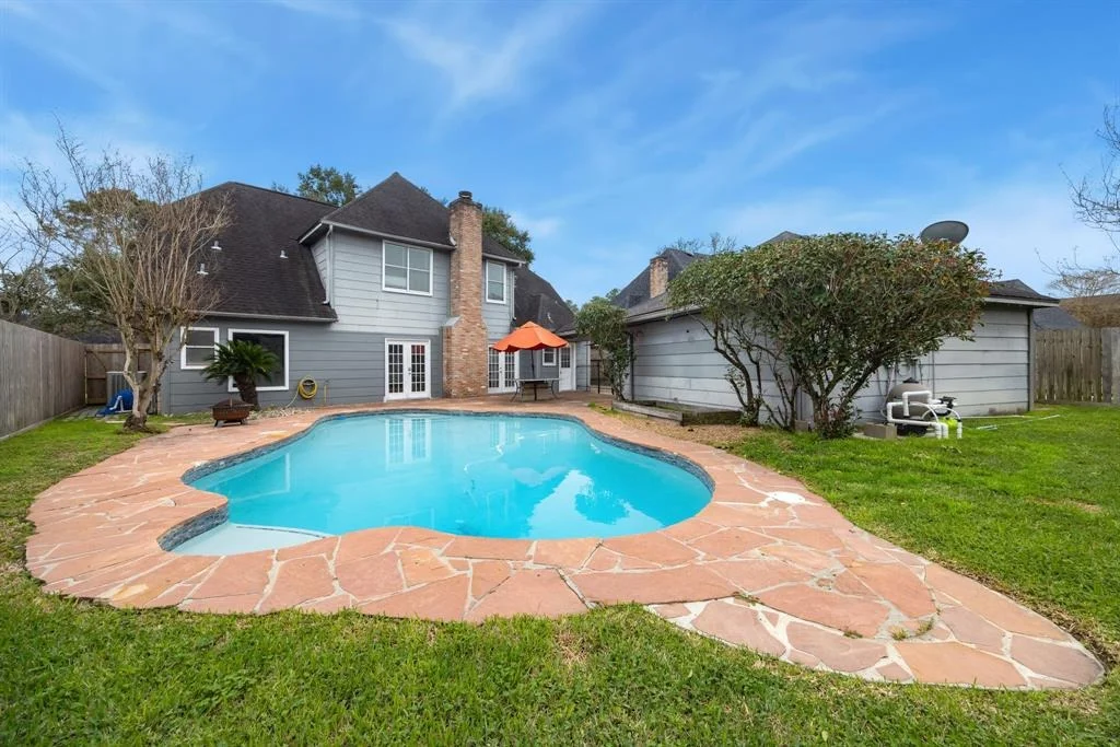 Photo of 942 Montview Drive