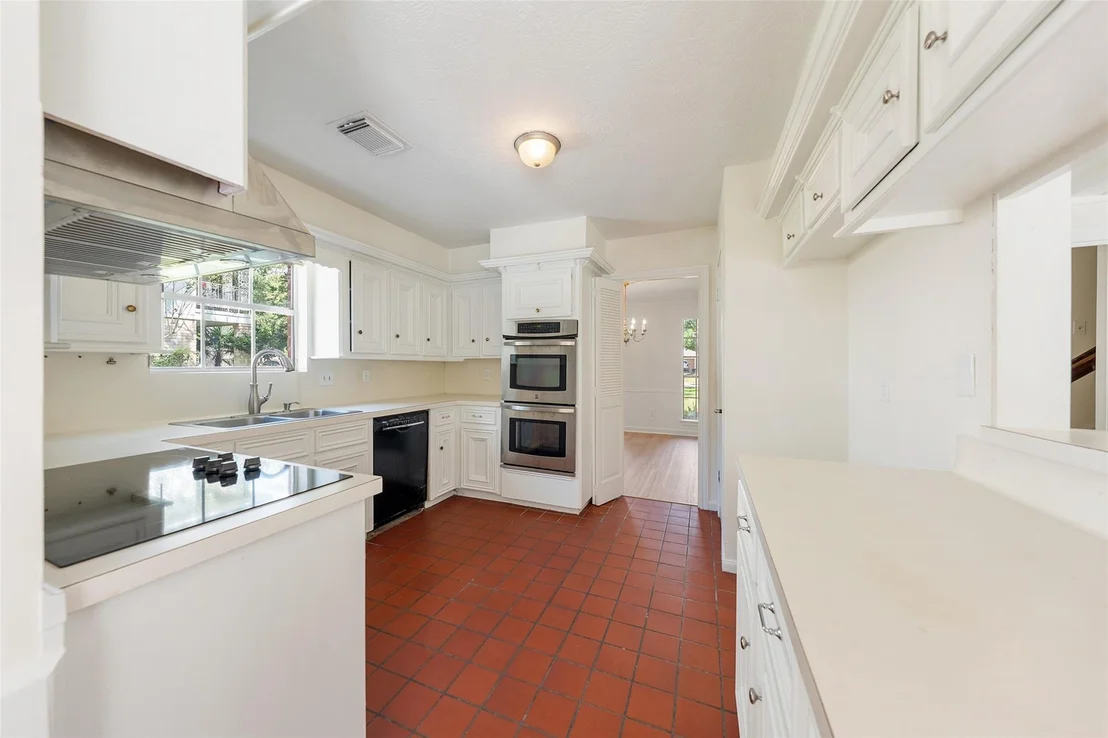 Photo of 6315 Hickorycrest Drive