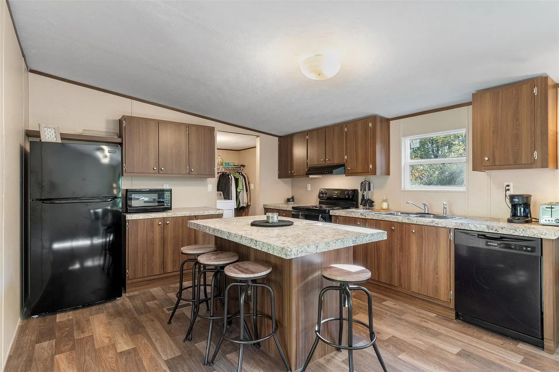 Photo of 224 Commanche Road