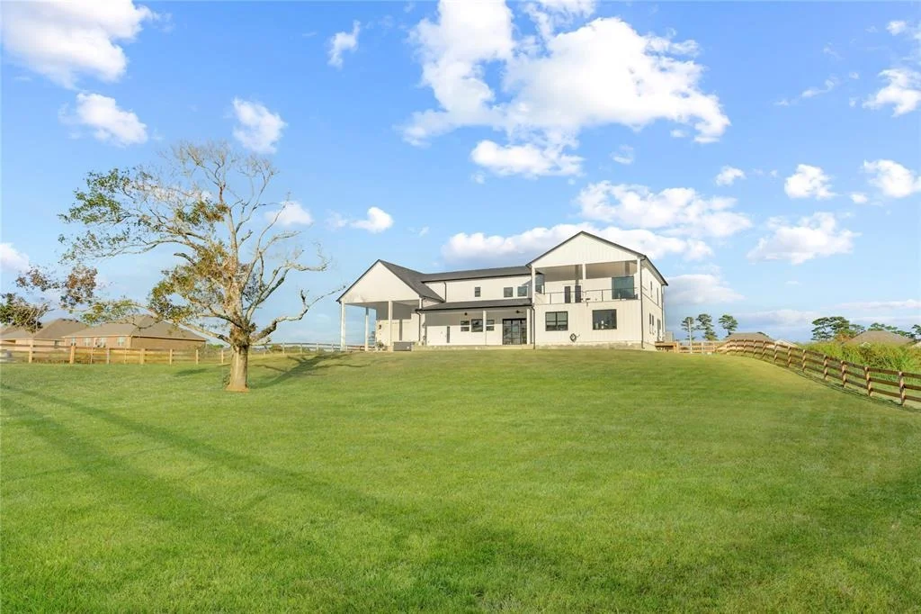 Photo of 4408 Leslies Way