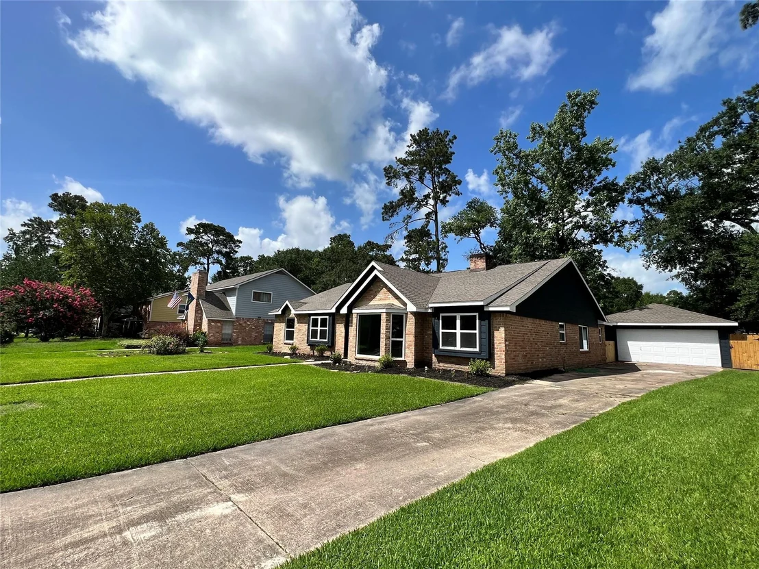 Photo of 17327 Edsall Drive