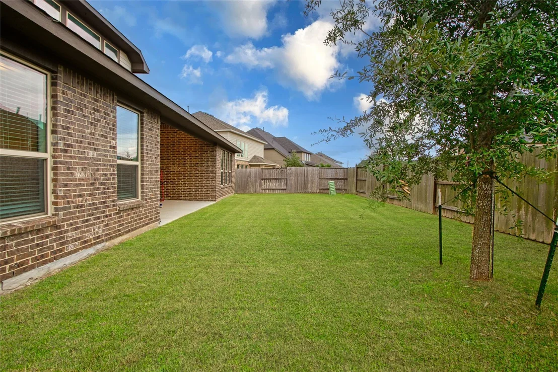 Photo of 6919 Red Oak Drive