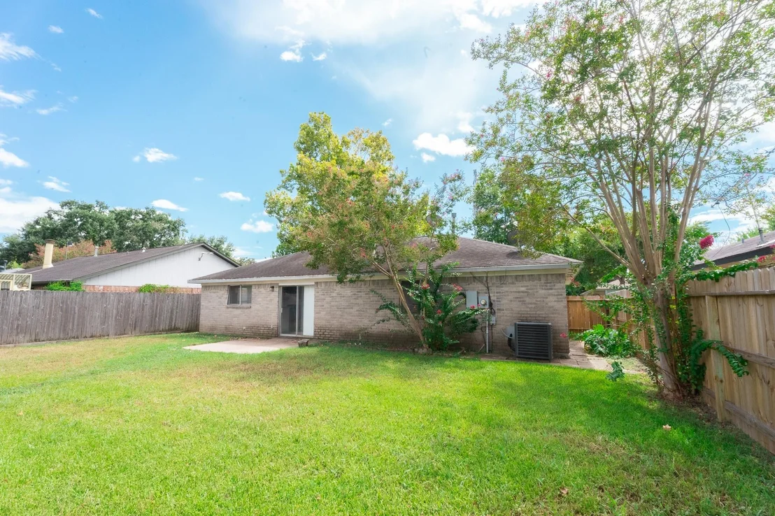 Photo of 423 Capehill Drive