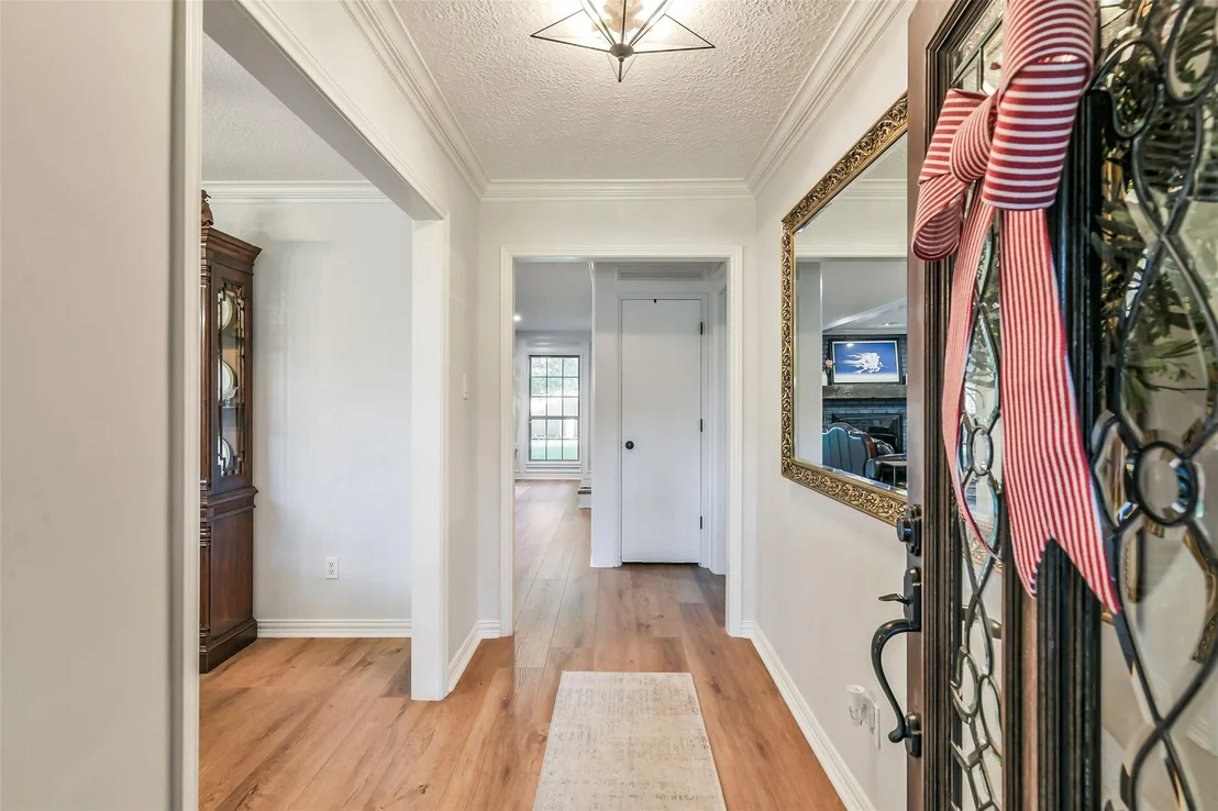 Photo of 3823 Elmcrest Drive