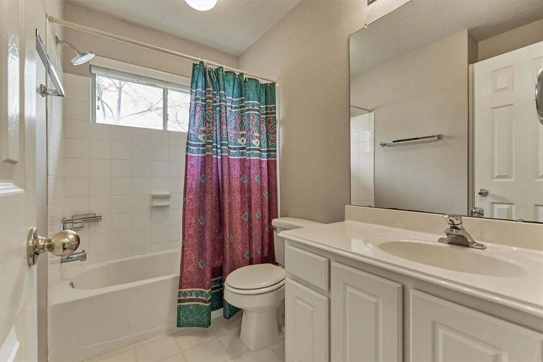 Photo of 31 Valley Oaks Circle