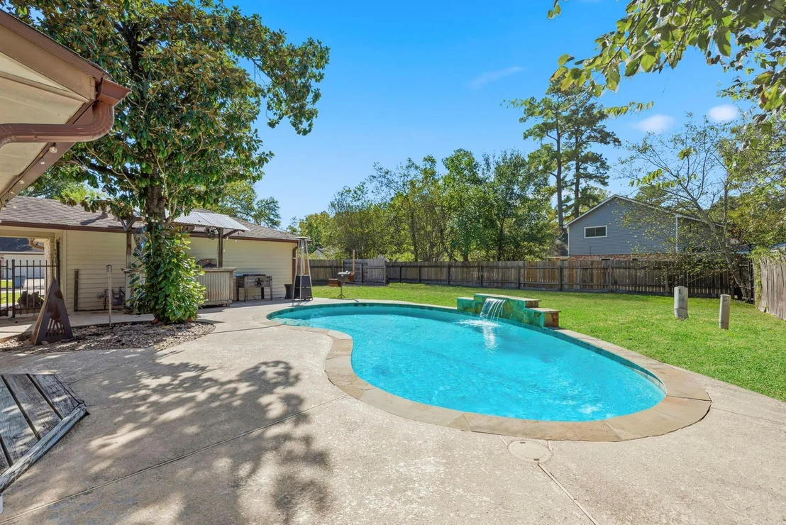 Photo of 17603 Loring Lane