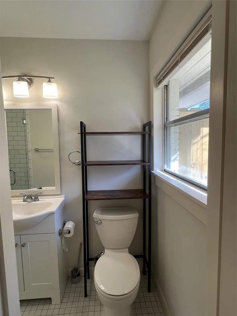 Photo of 5103 Creekbend Drive