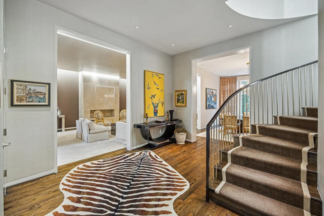 Photo of 20 Eaton Square
