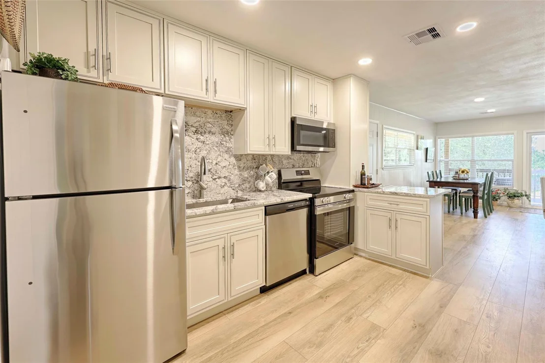 Photo of 207 Hickory Drive